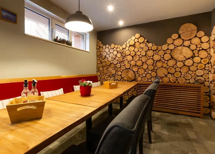 сноуфлейк Snowflake Chalet&snowflake Ваканционна къща *